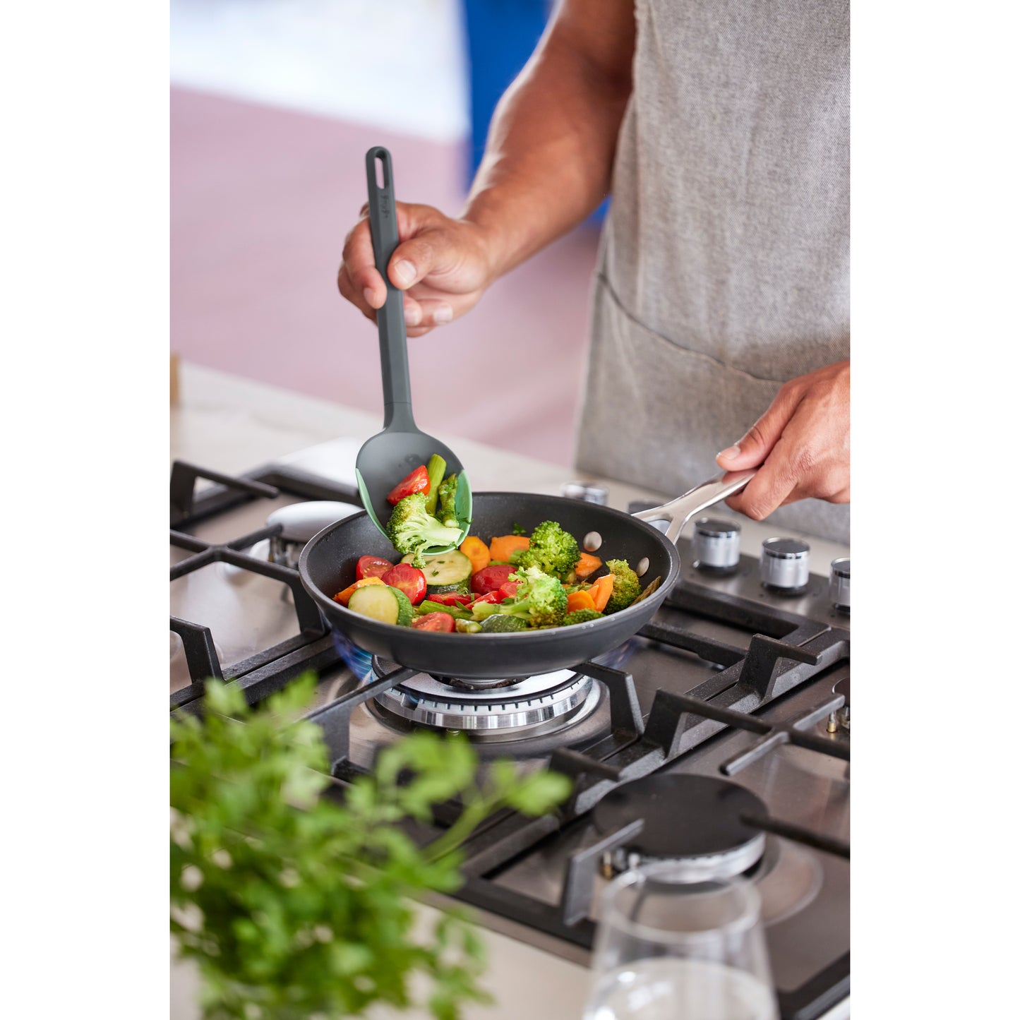 Non-Scratch Serving Spoon - Green