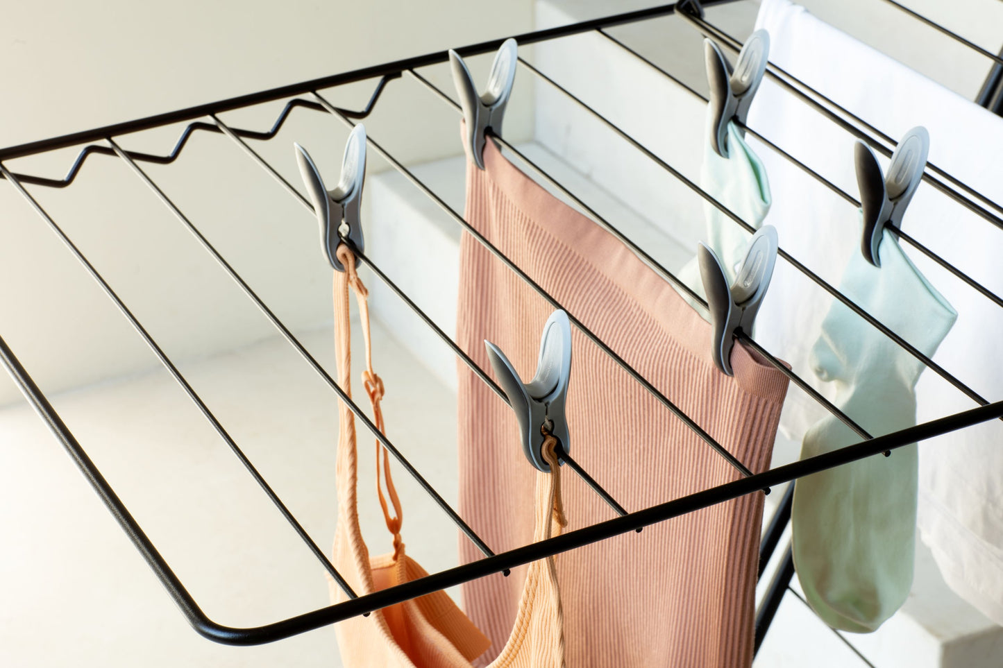 Smart Pegs - Black / Grey (Pack of 8 Pegs)