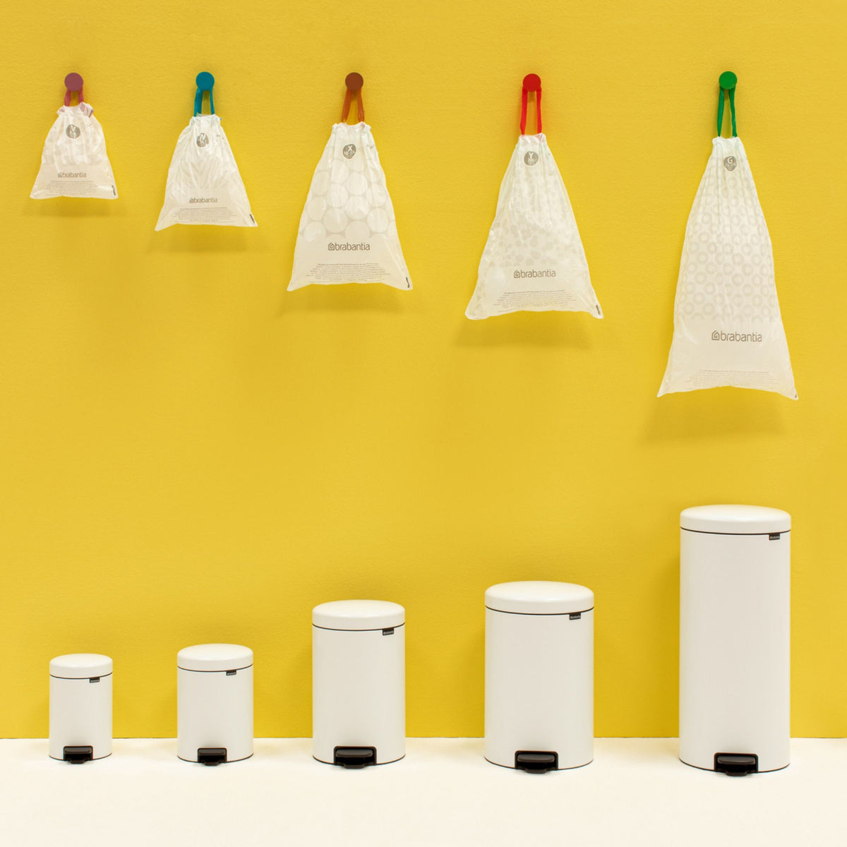 Pedal Bin NewIcon 30 Litre - White