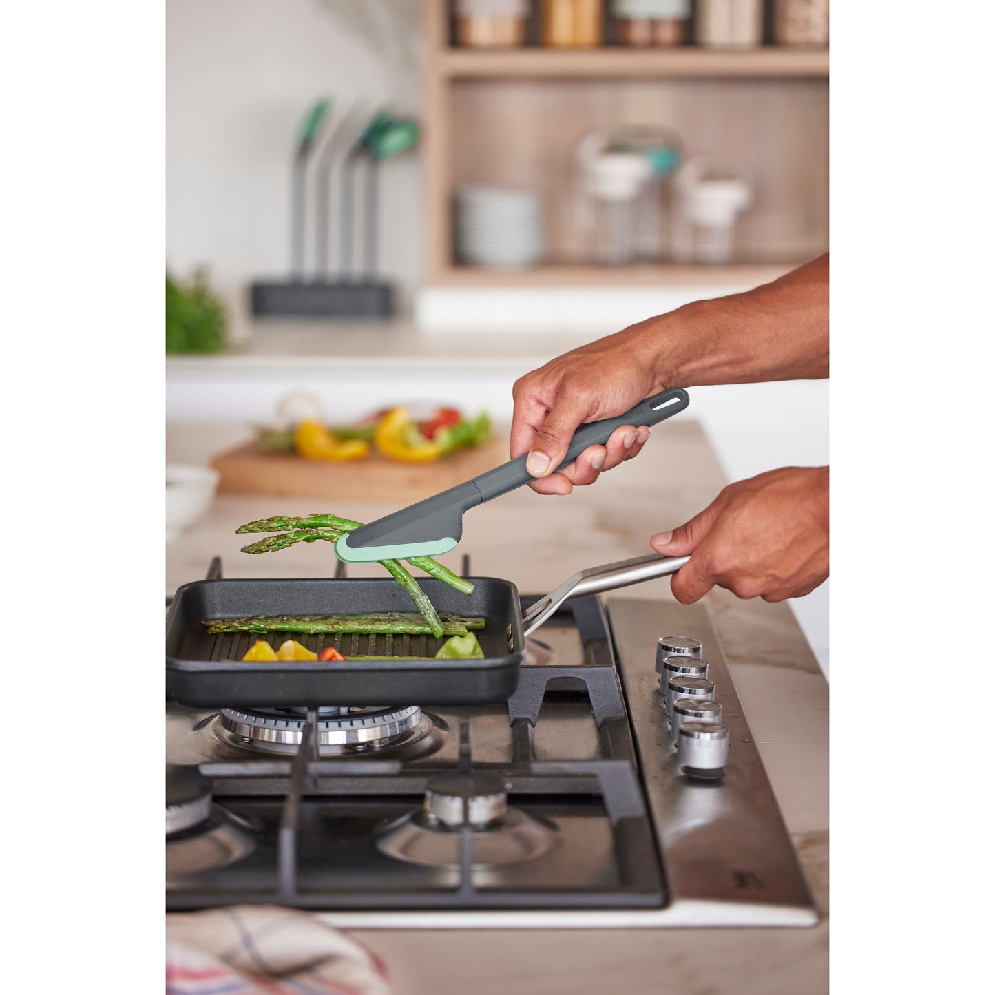 Non-Scratch Kitchen Tongs - Green