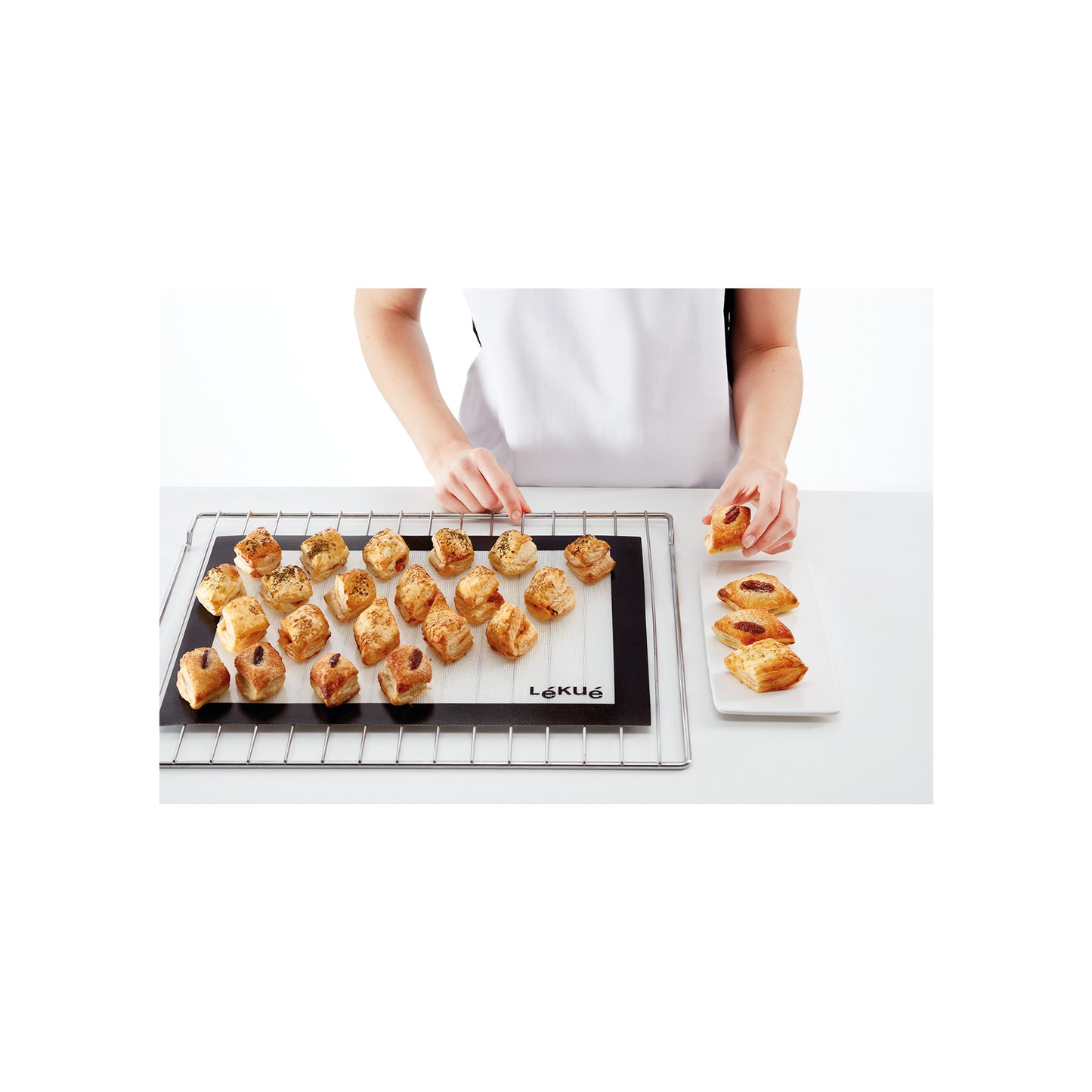 Silicone Baking Mat, 40 x 30 cm - Transparent