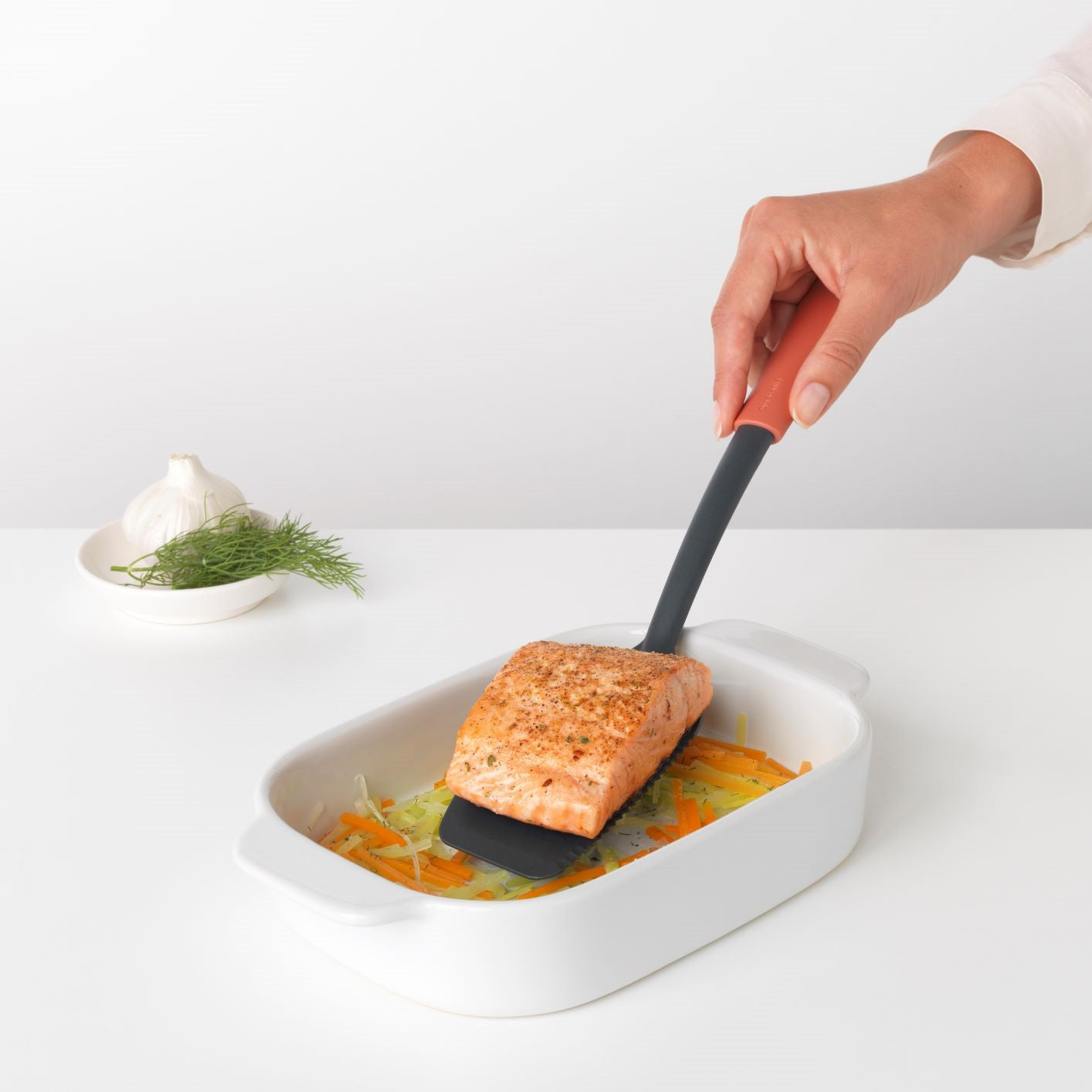 Tasty+ Spatula plus Cutting Edge - Terracotta Pink