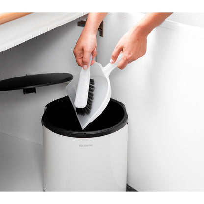 Built in Bin 15 litre - White