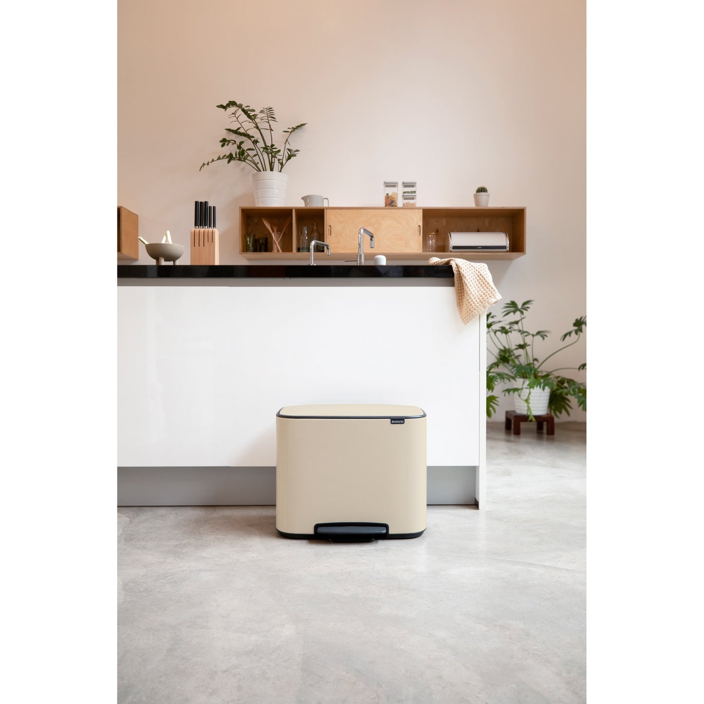Bo Pedal Bin 36 litre - Soft Beige