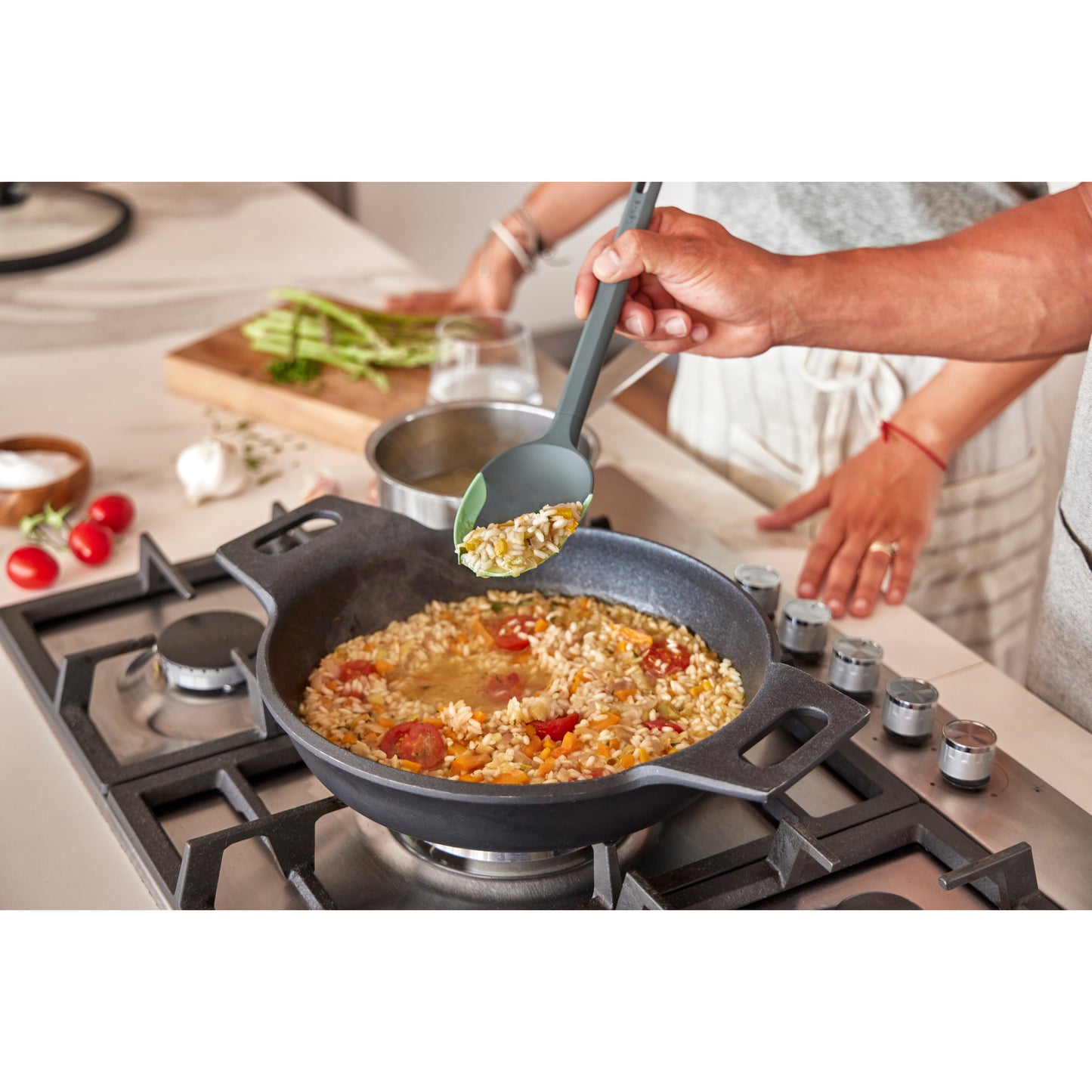 Non-Scratch Serving Spoon - Green