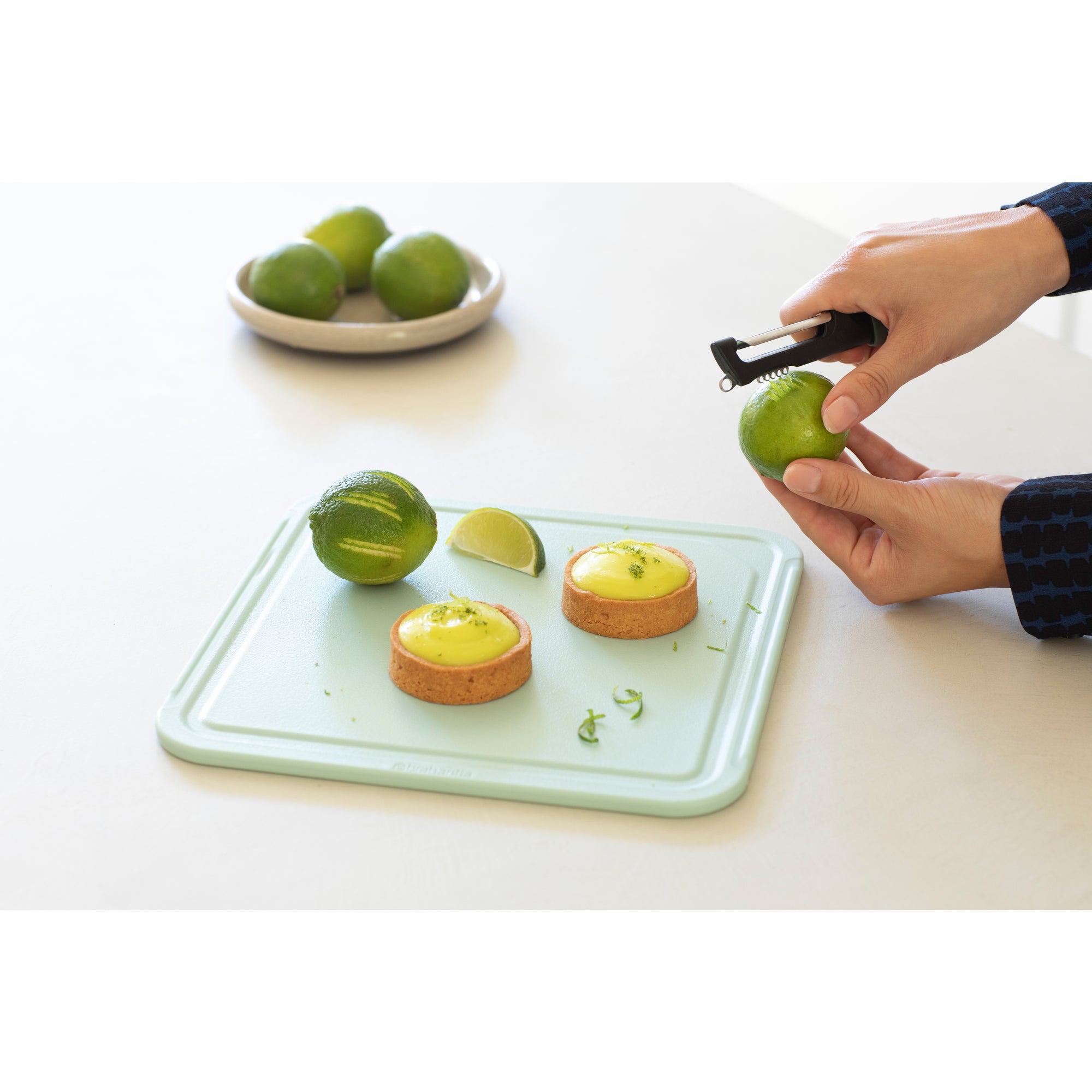 【新品未開封】Peelers V3【美品】 Tasty+ Swivel Food Peeler plus Zester - Fir Green – Brabantia