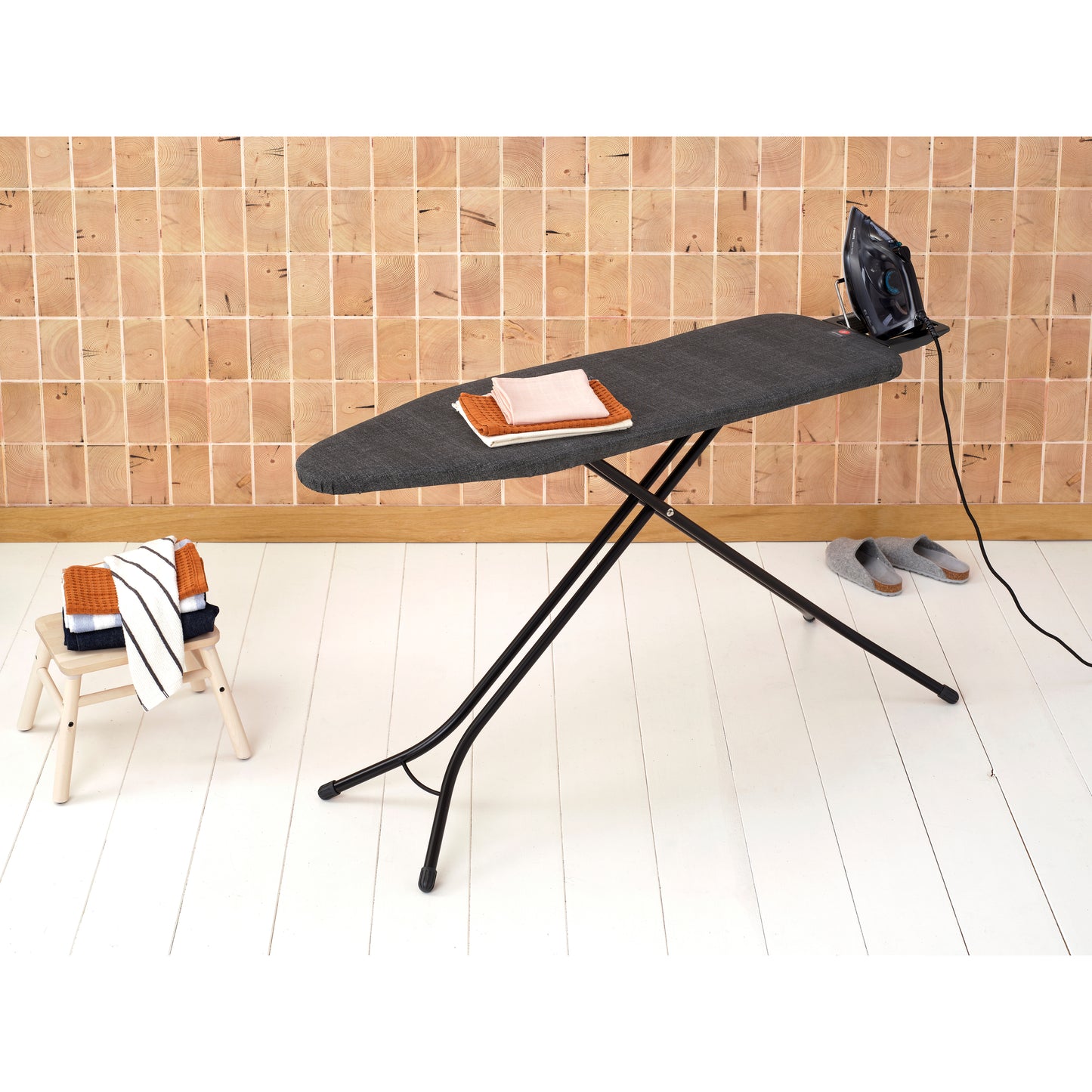 Ironing Board 124x38cm (B) Steam Iron Rest- Denim Black