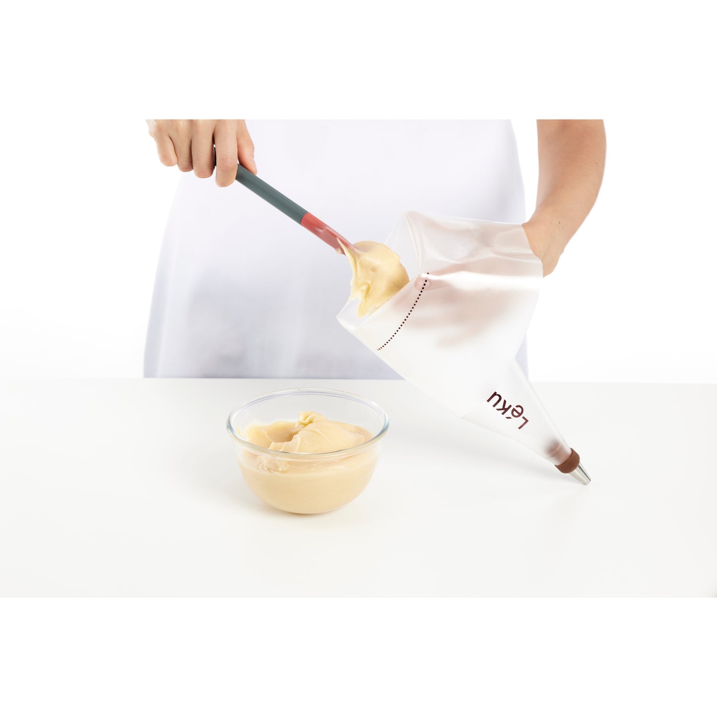 Reusable Piping Bag Set with 3 Nozzles - Transparent