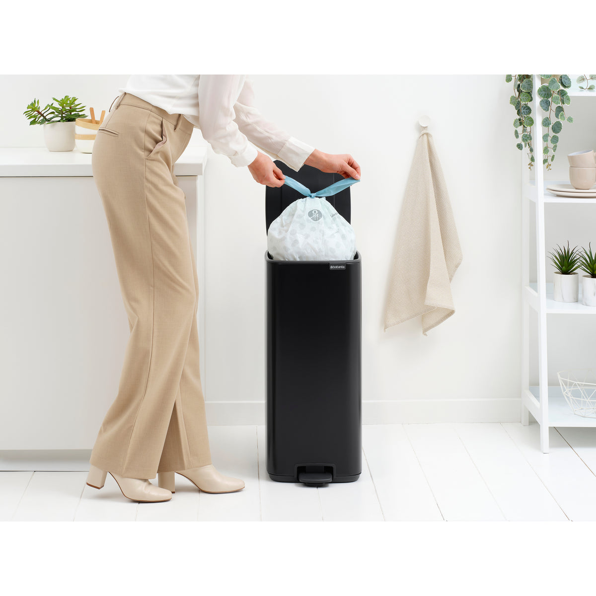 Bo Pedal Bin 30 Litre - Matt Black