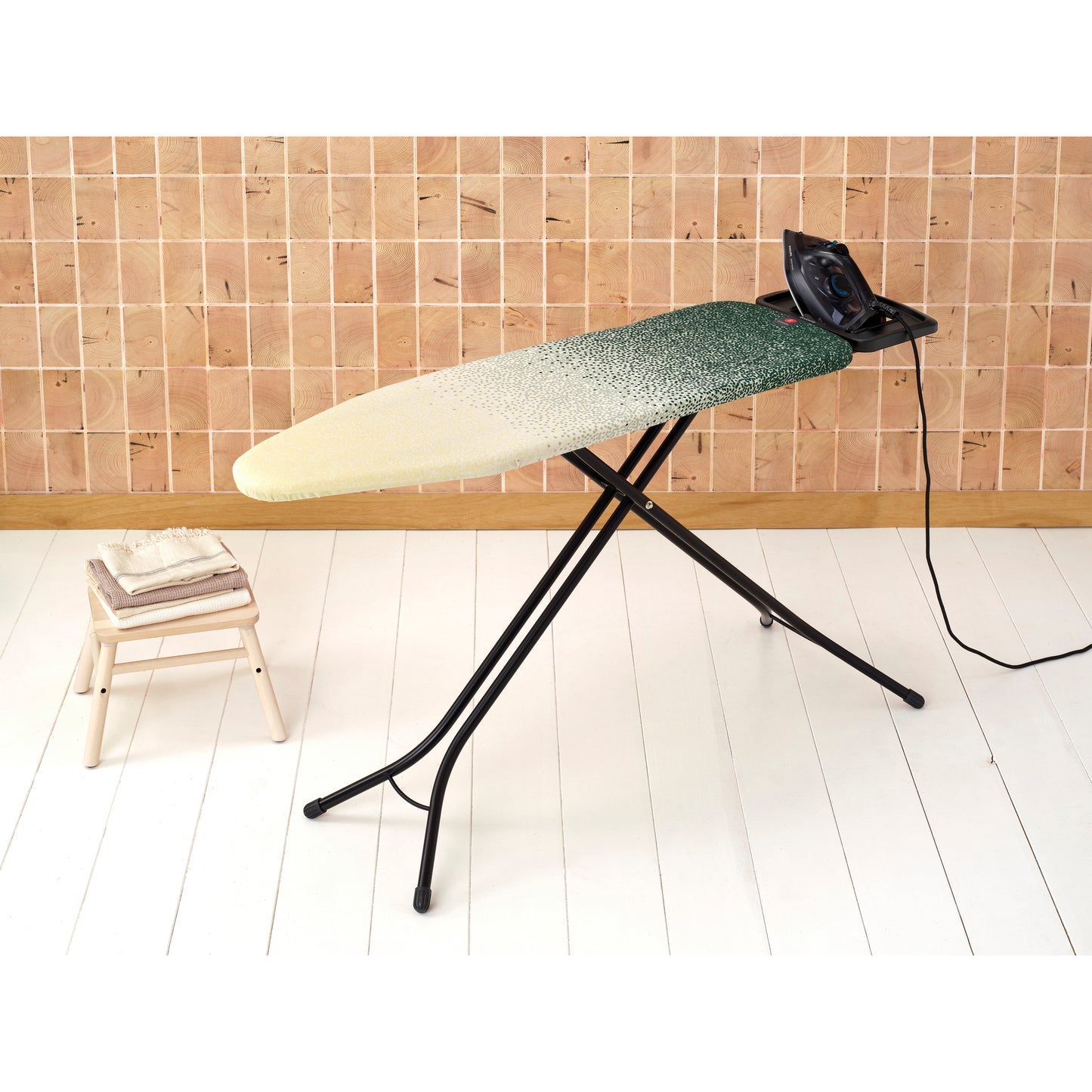 Ironing Board 124x38cm (B) Solid Steam Iron Rest - New Dawn