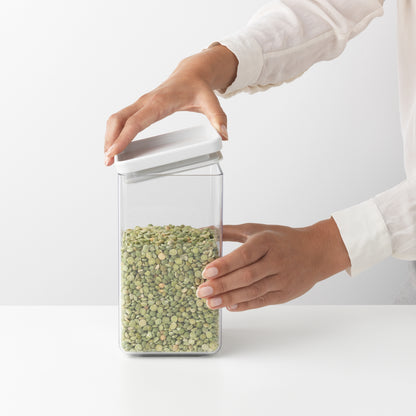 Tasty+ Square Canister 1.6 litre - Light Grey Lid
