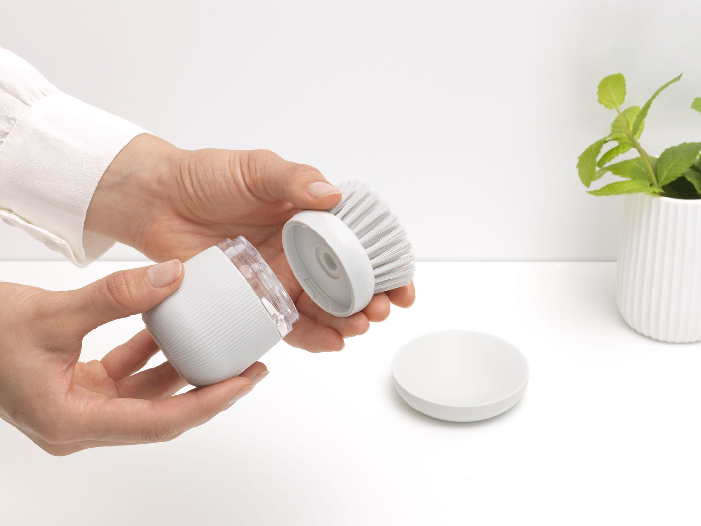 Replacement Dish Brush, Set of 2 - Light Grey