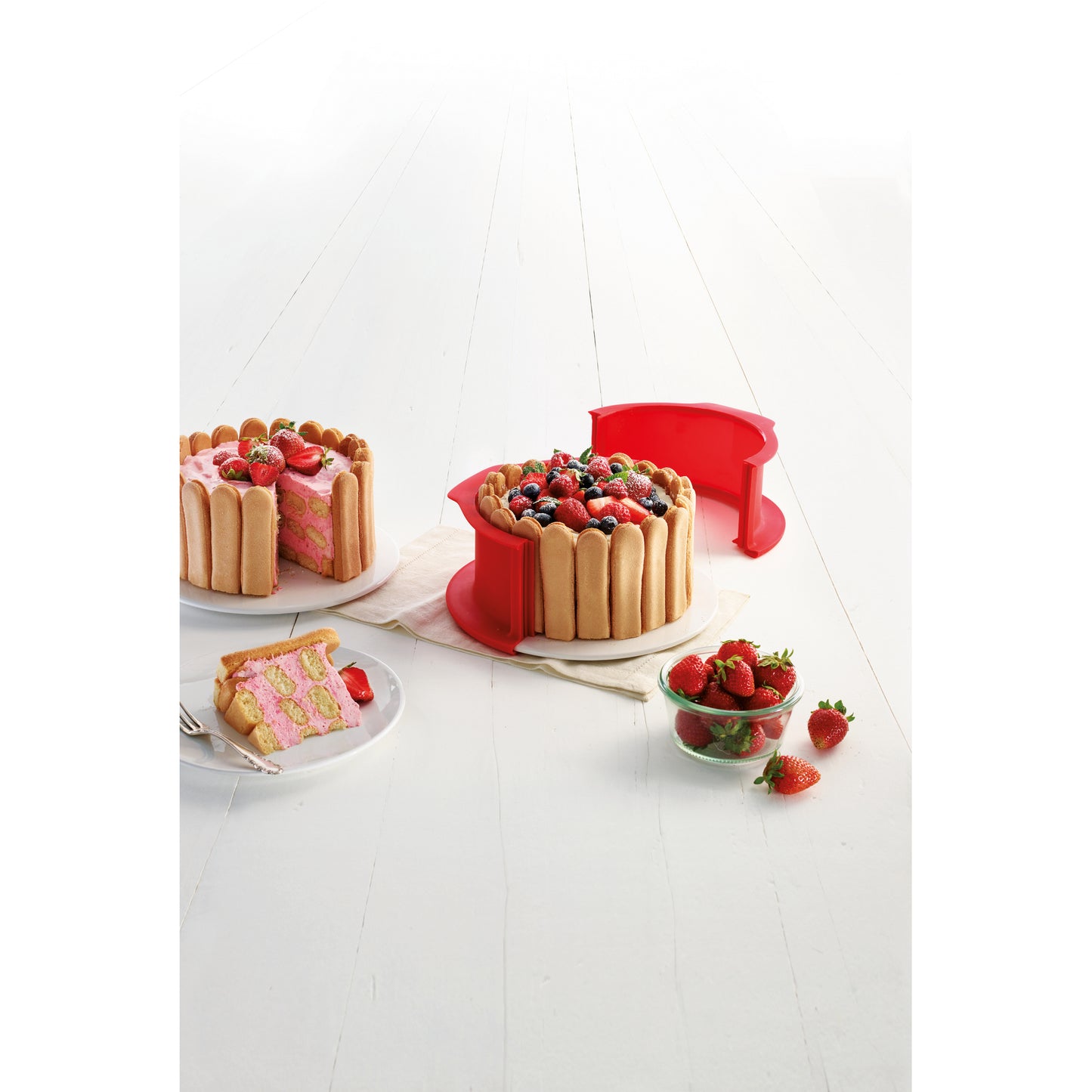 Charlotte Springform with plate, 18 cm - Red
