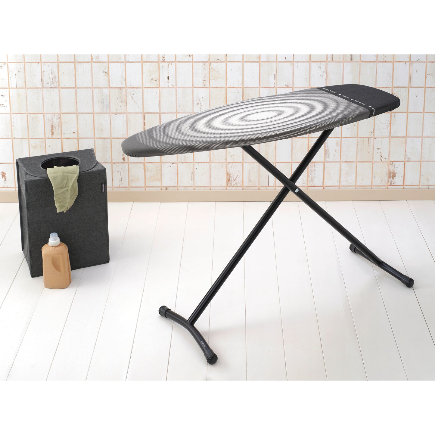 Ironing Board 135x45cm (D) Heat Resistant Iron Parking Zone - Titan Oval