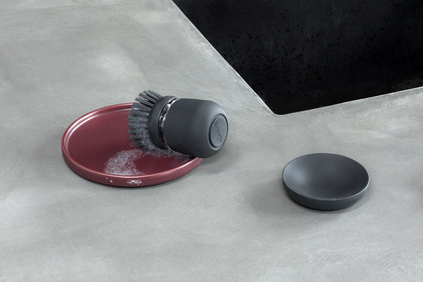 Soap Dispensing Dish Brush - Dark Grey