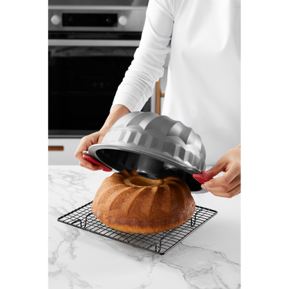 Non-Stick Bundt Cake Mould - Grey