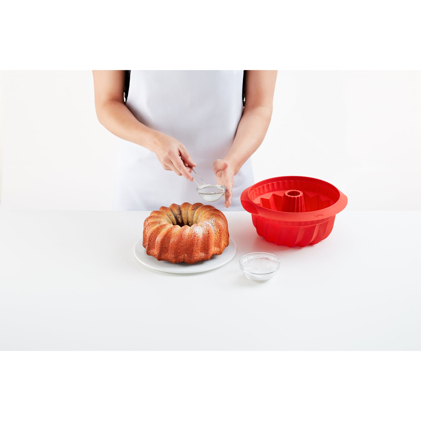 Deep Savarin Cake Mould - 22cm - Red