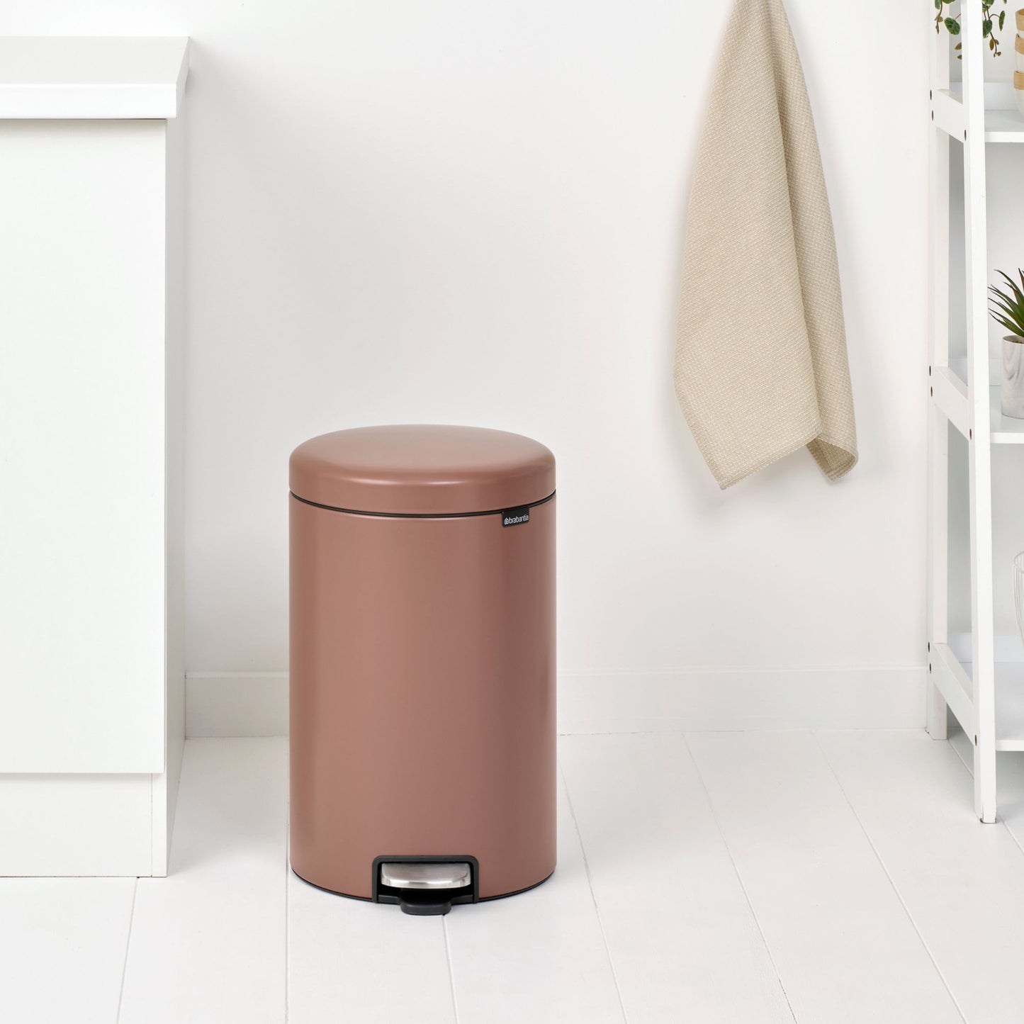 Pedal Bin NewIcon 20 litre - Satin Taupe