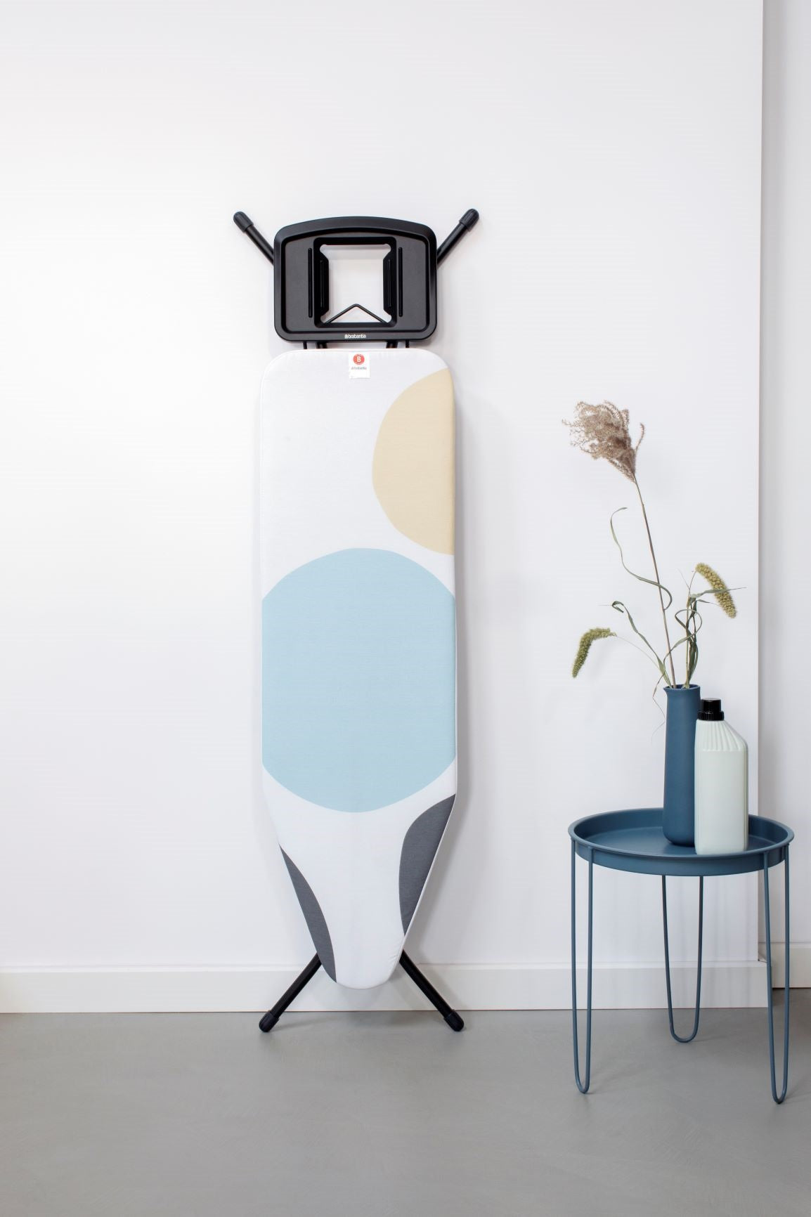 Ironing Board 124x38cm (B) Solid Steam Iron Rest - PerfectFlow Spring Bubbles
