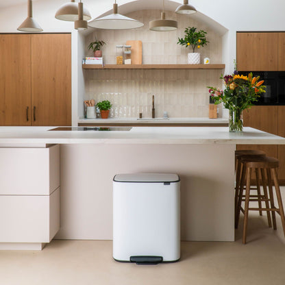 Bo Pedal Bin 60 litre - White