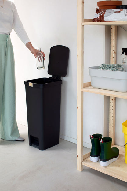 StepUp Pedal Bin 40 litre - Dark Grey