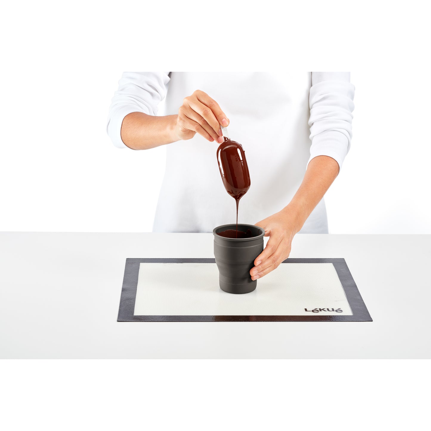 Classic Creamy Ice Cream Moulds Set of 4 - Brown