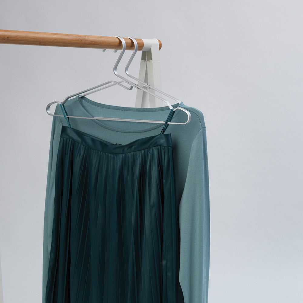 Aluminium Clothes Hanger, Set of 4 - Silver