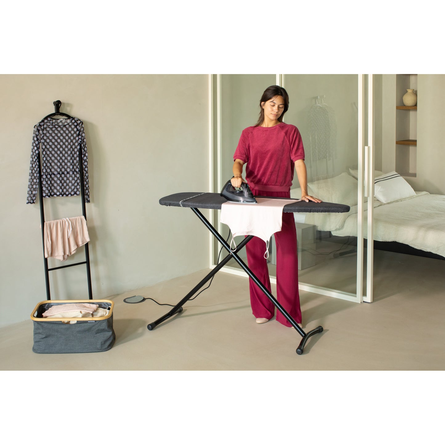 Ironing Board D 135x45 cm Heat Resistant Parking Zone - Denim Black