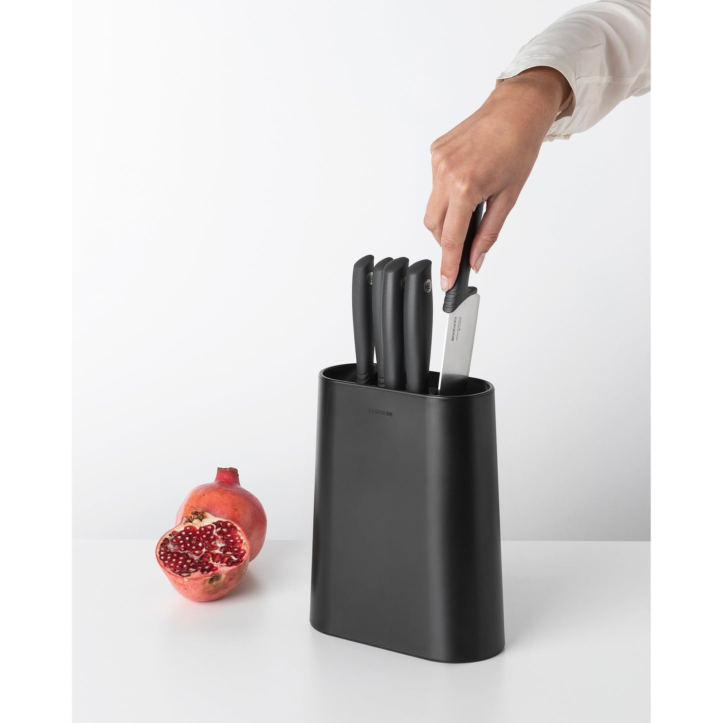 Tasty+ Knife Block with 5 Knives - Dark Grey