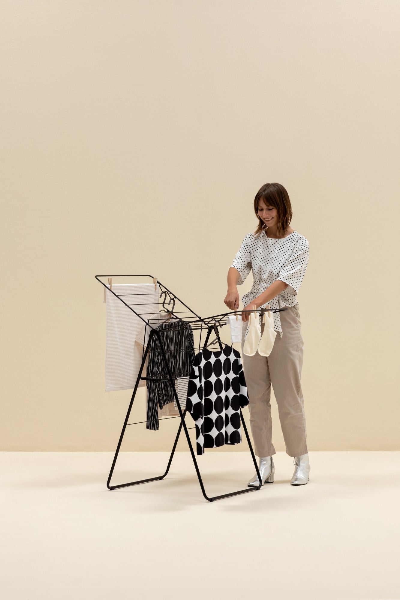 Hangon Drying Rack 15 metres Matt Black