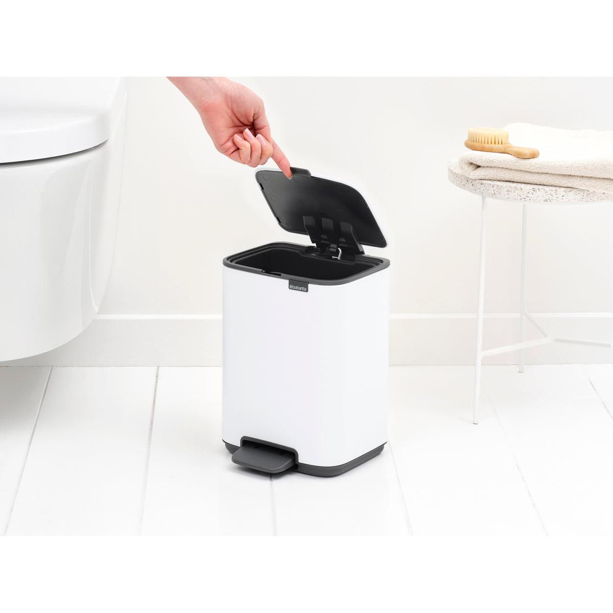 Bo Pedal Bin 4 litre - White