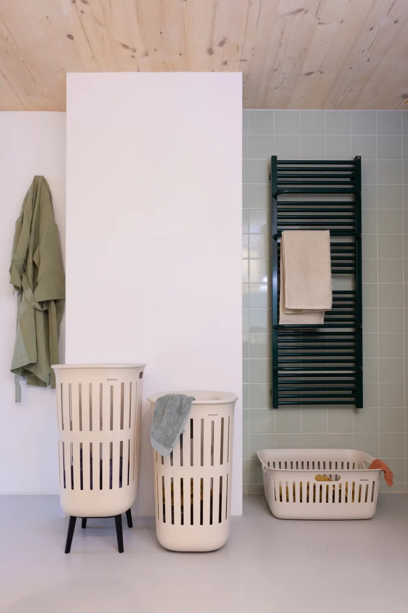 Laundry bins & bags