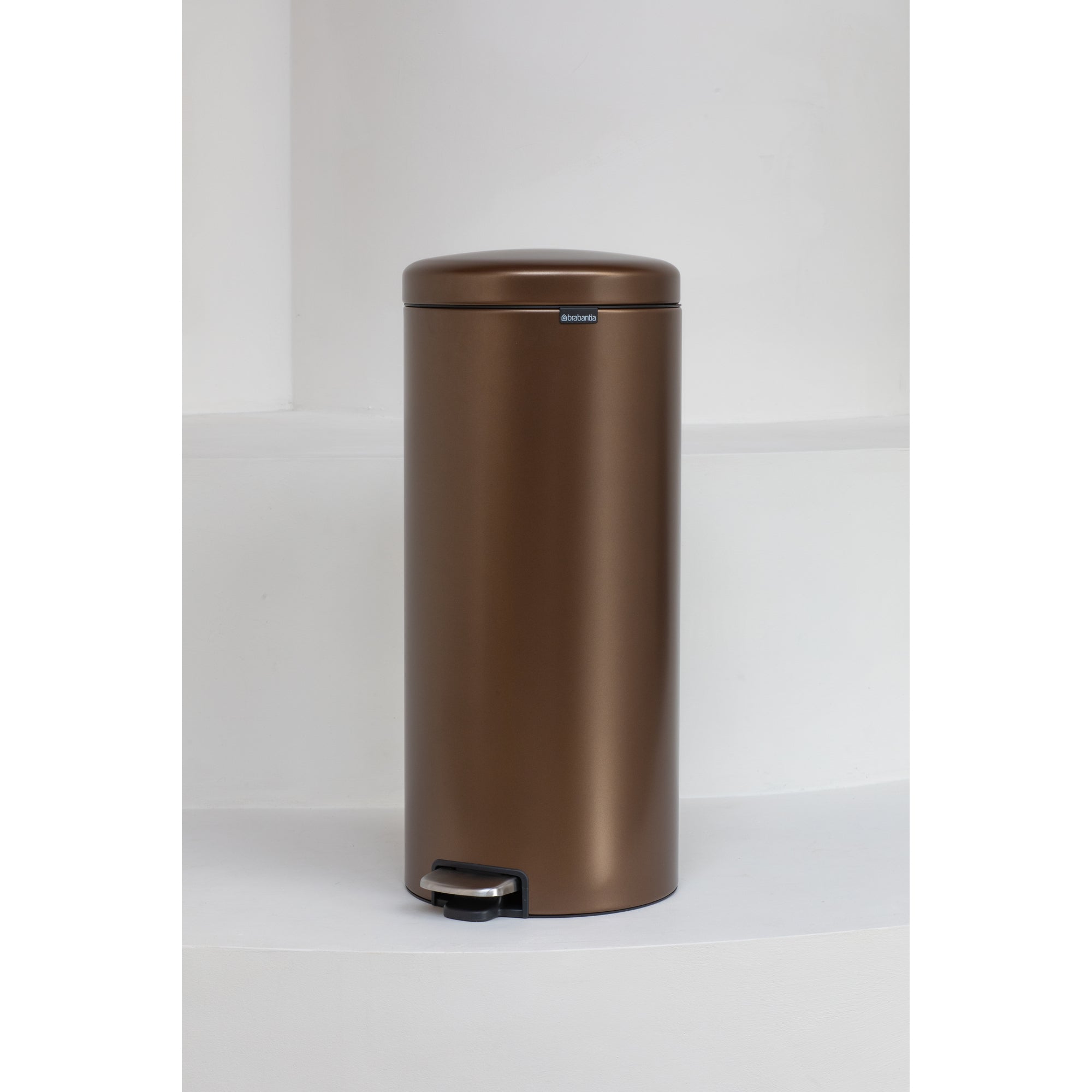 NewIcon Pedal Bin 30 litre Soft Closing Plastic Inner Bucket