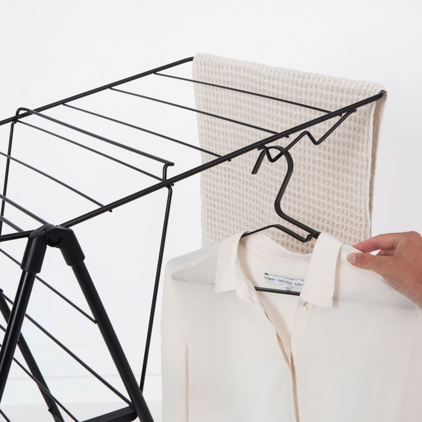 Hangon Drying Rack 15 metres Matt Black