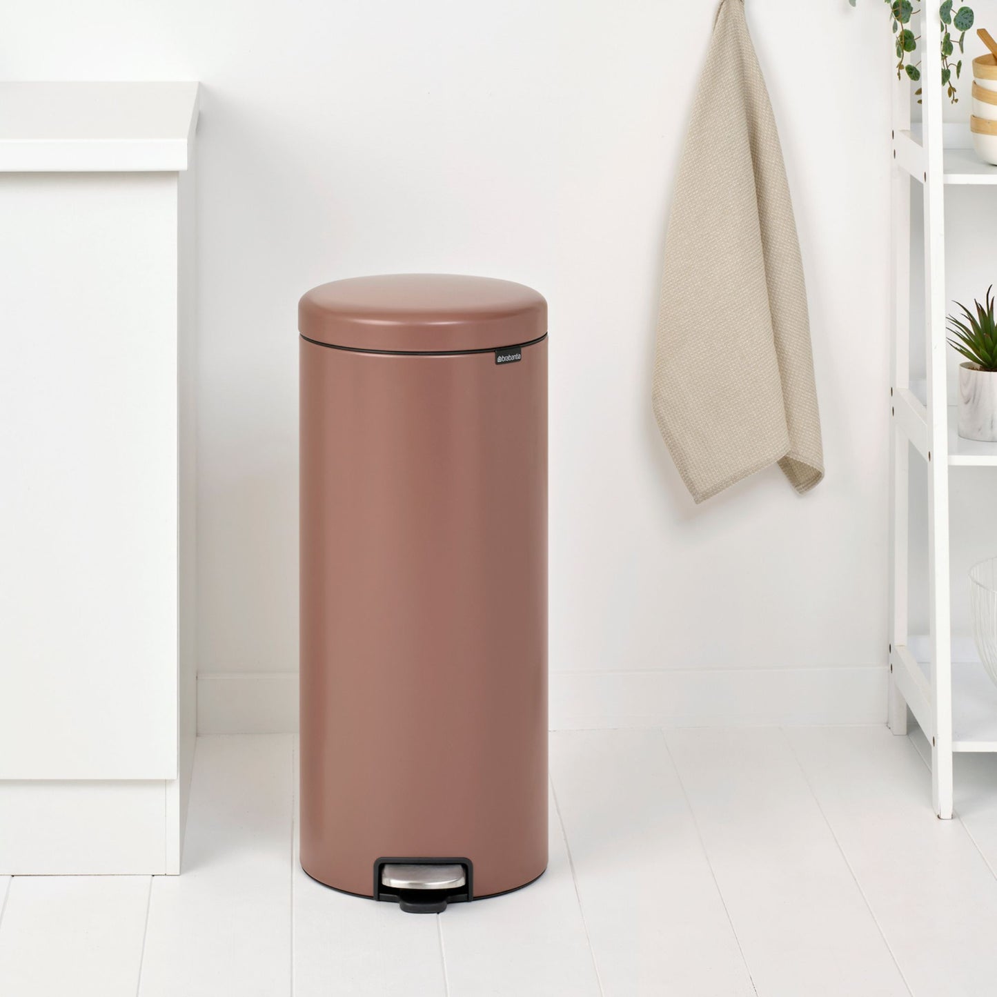 Pedal Bin NewIcon 30 litre - Satin Taupe