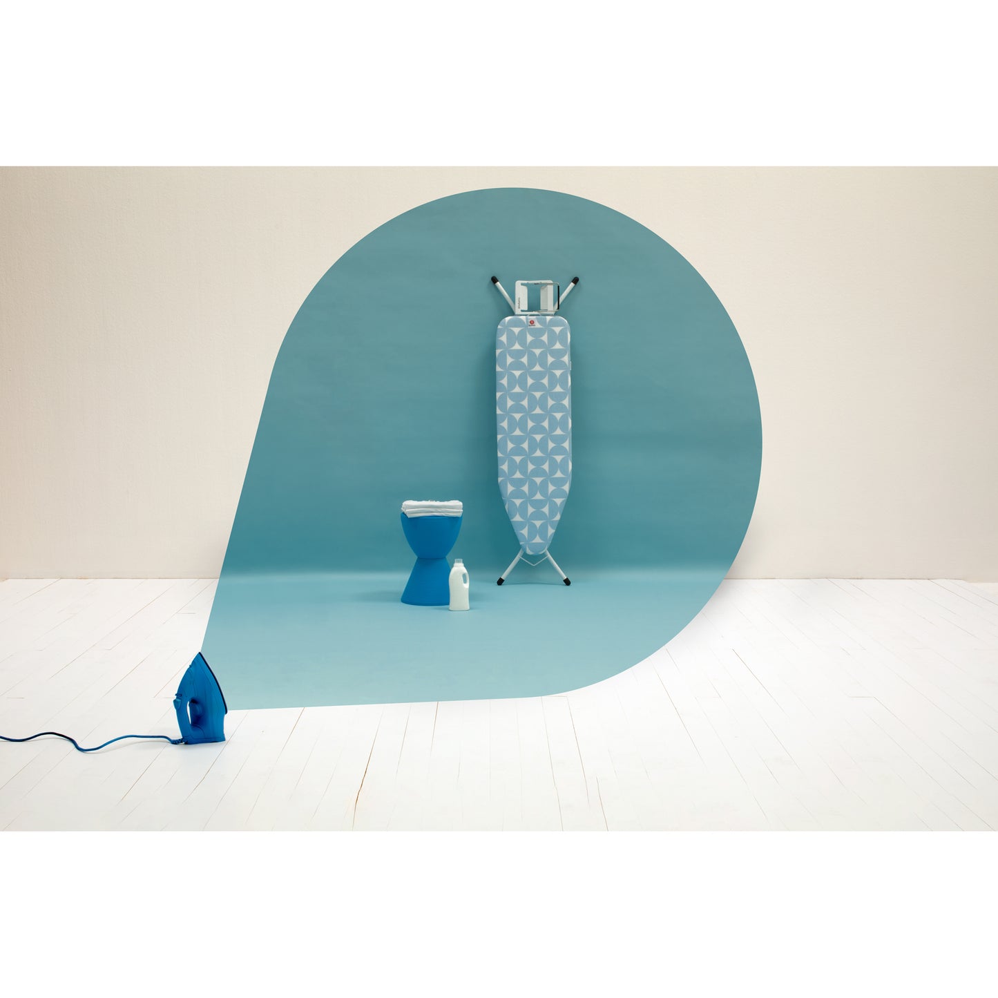 Ironing Board 124x38cm (B) Steam Iron Rest- FreshBreeze