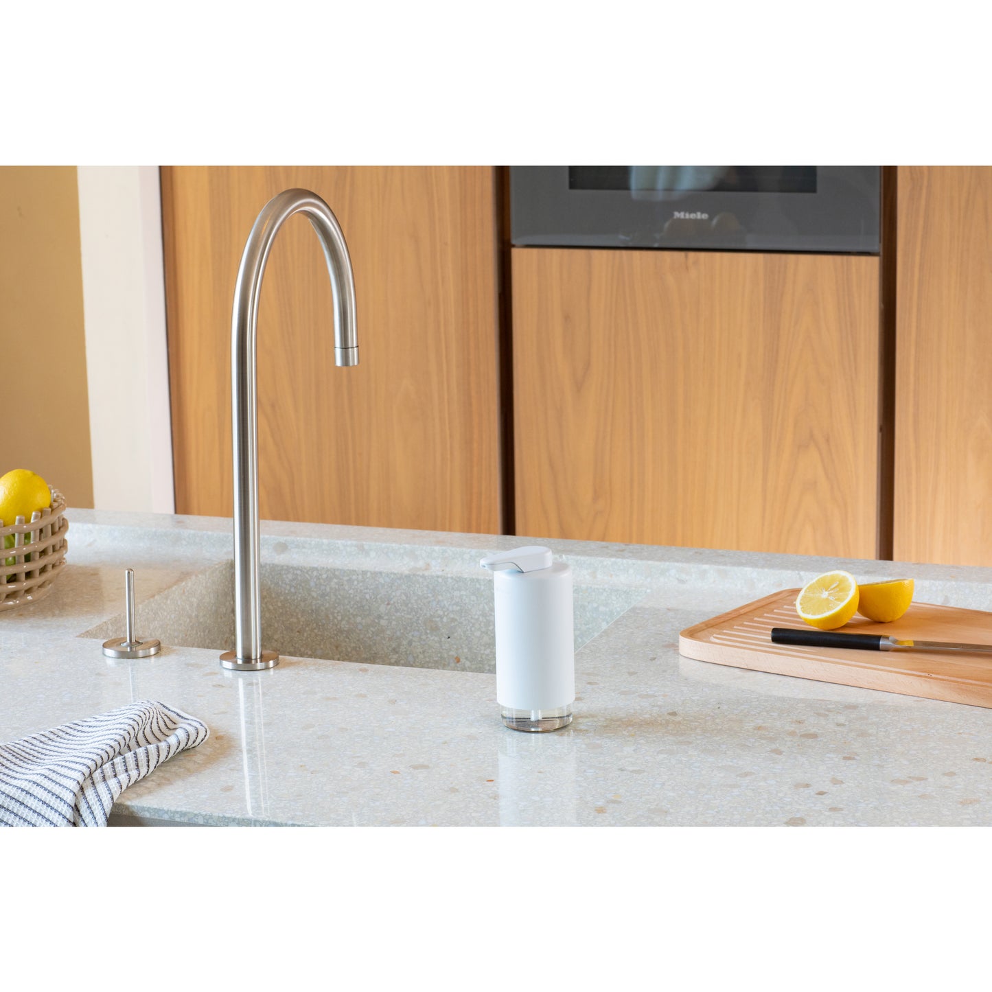 SinkStyle Soap Dispenser - Mineral Fresh White