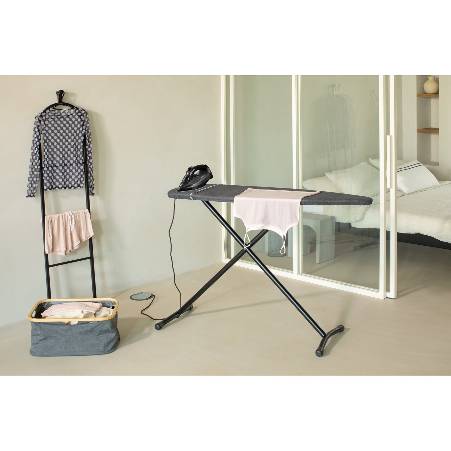 Ironing Board D 135x45 cm Heat Resistant Parking Zone - Denim Black
