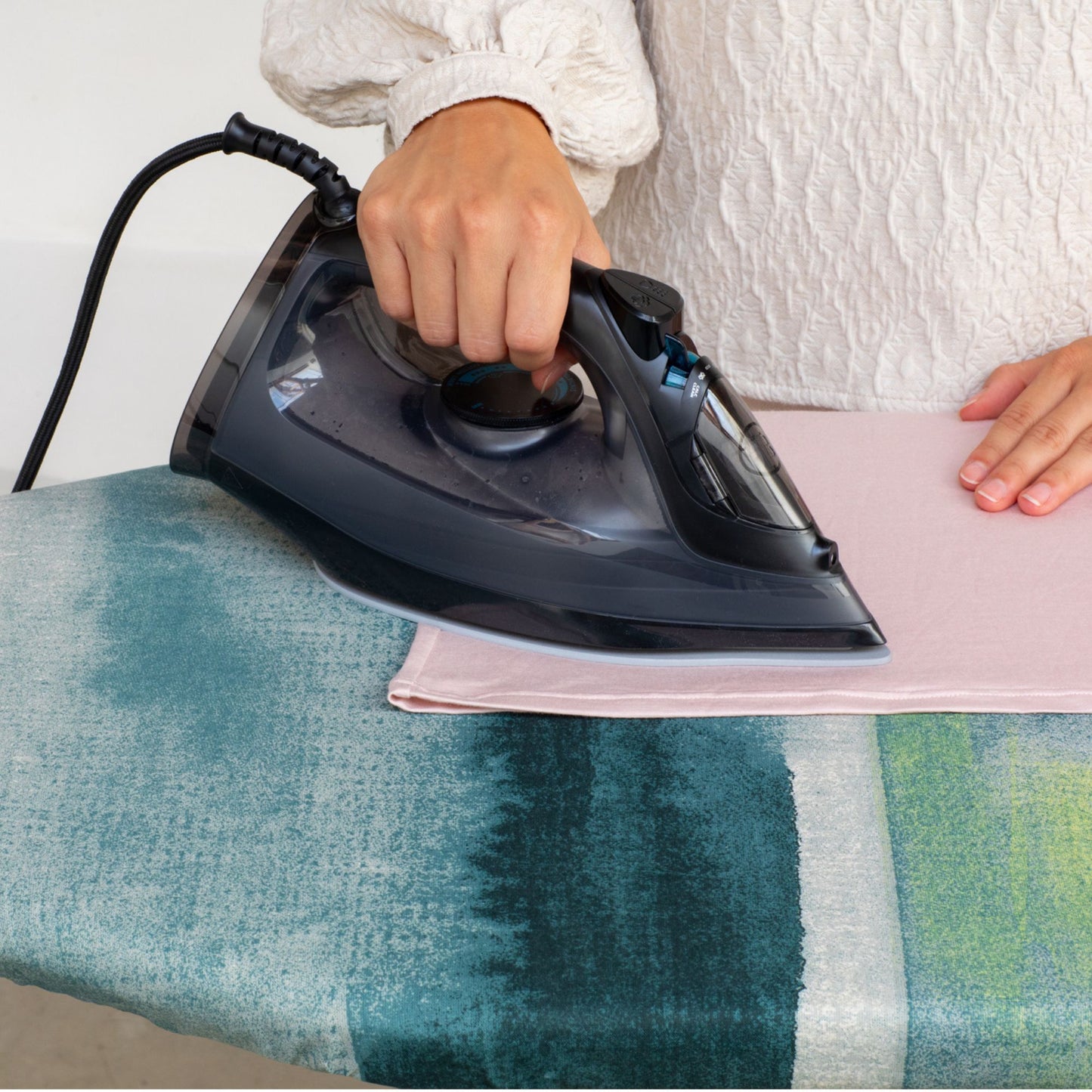 Ironing Board Cover (B) 124x38cm, Top Layer - (Supplied print may vary)