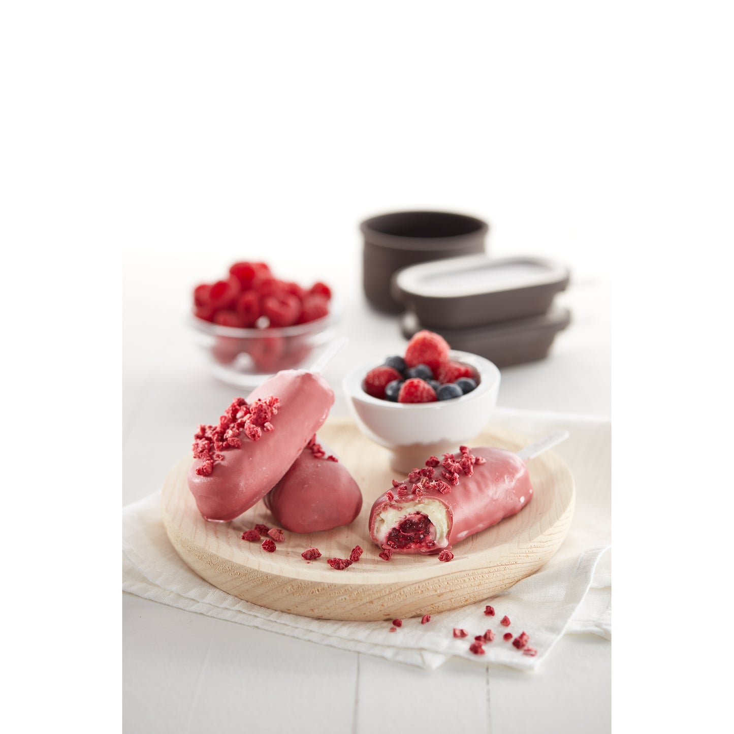 Classic Creamy Ice Cream Moulds Set of 4 - Brown