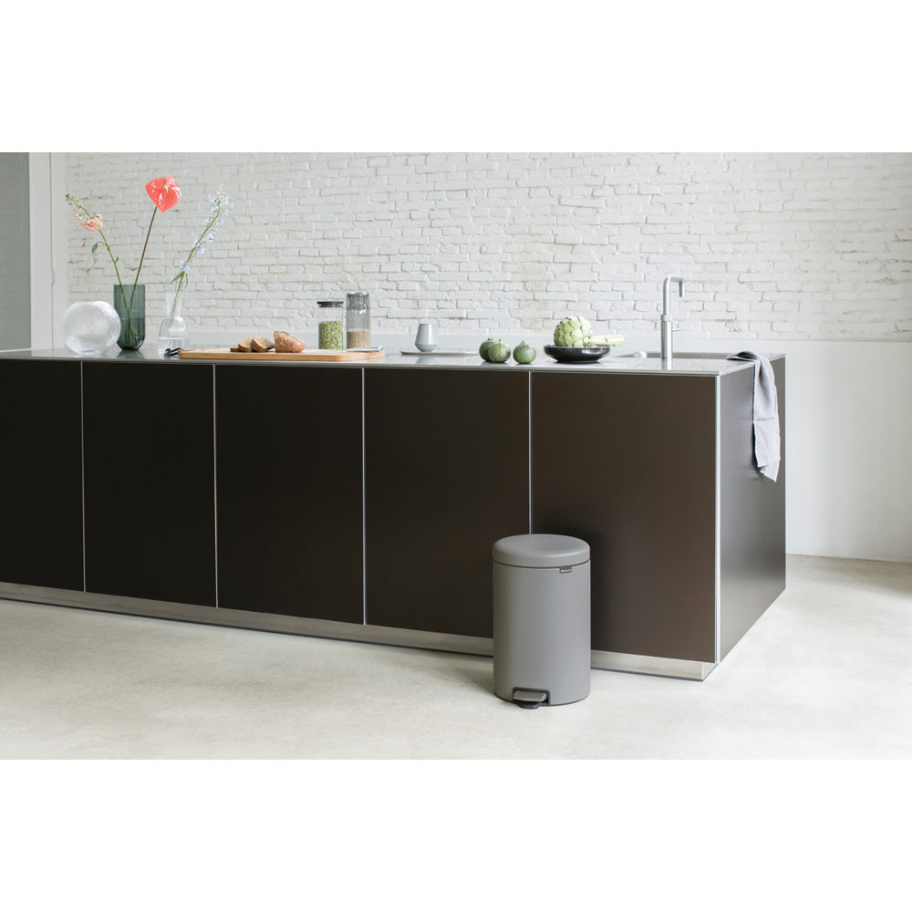 Pedal Bin NewIcon 20 Litre - Mineral Concrete Grey