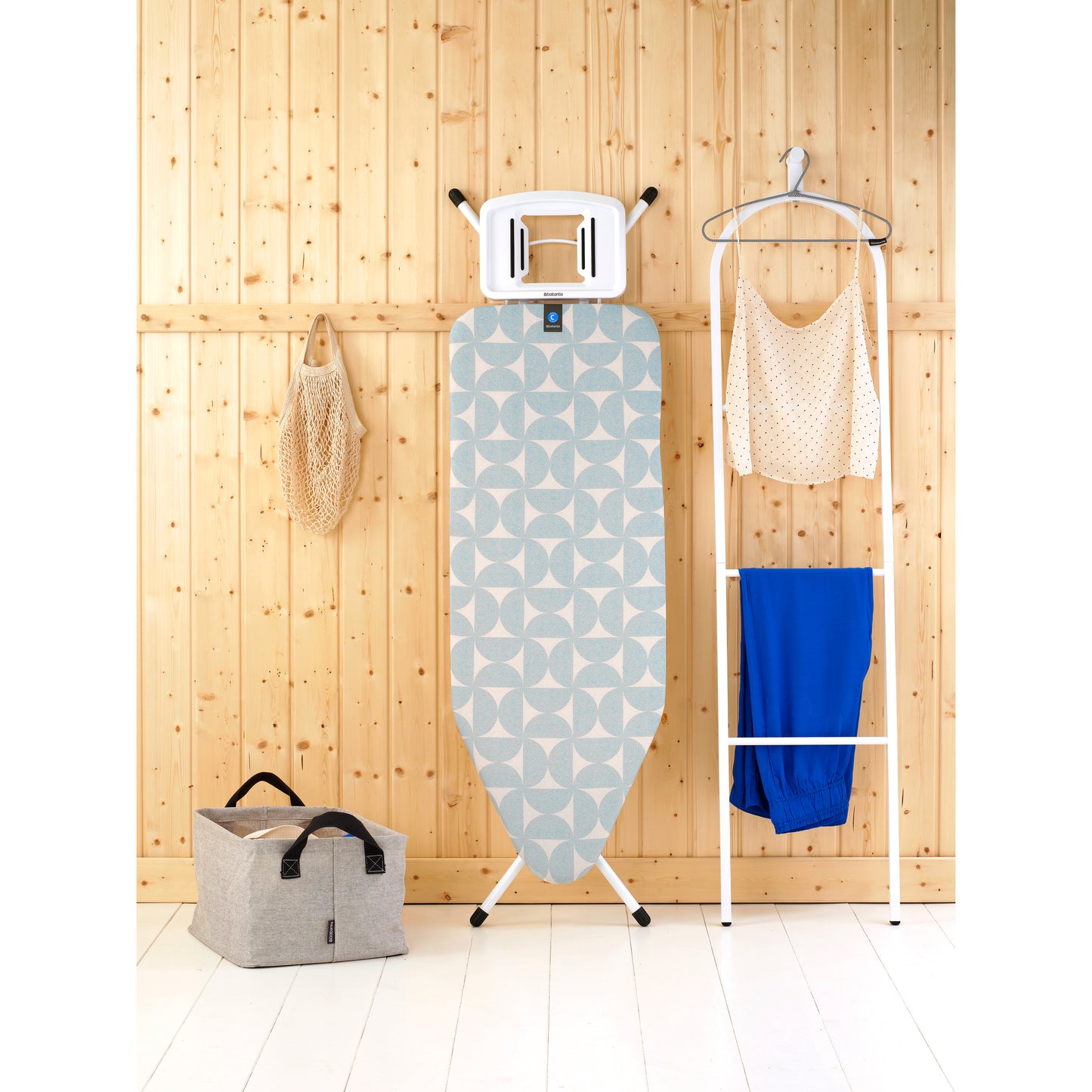 Ironing Board C, 124x45 cm, Solid Steam Iron Rest - Fresh Breeze