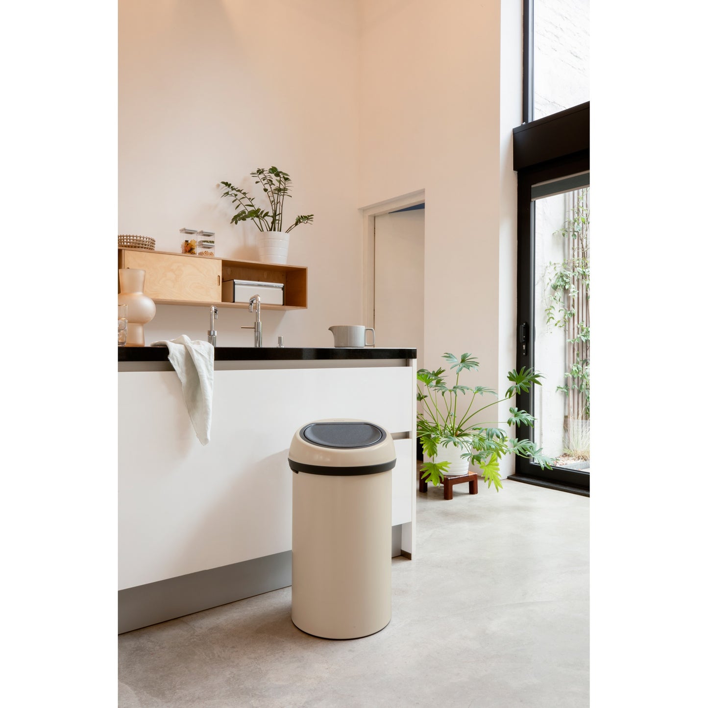 Touch Bin 60 litre - Soft Beige