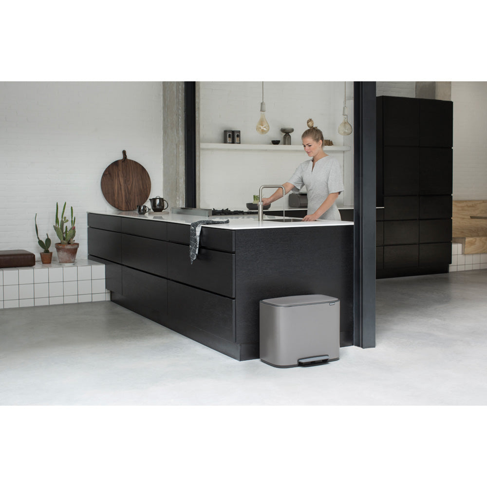Bo Pedal Bin 11 + 23 litre - Platinum