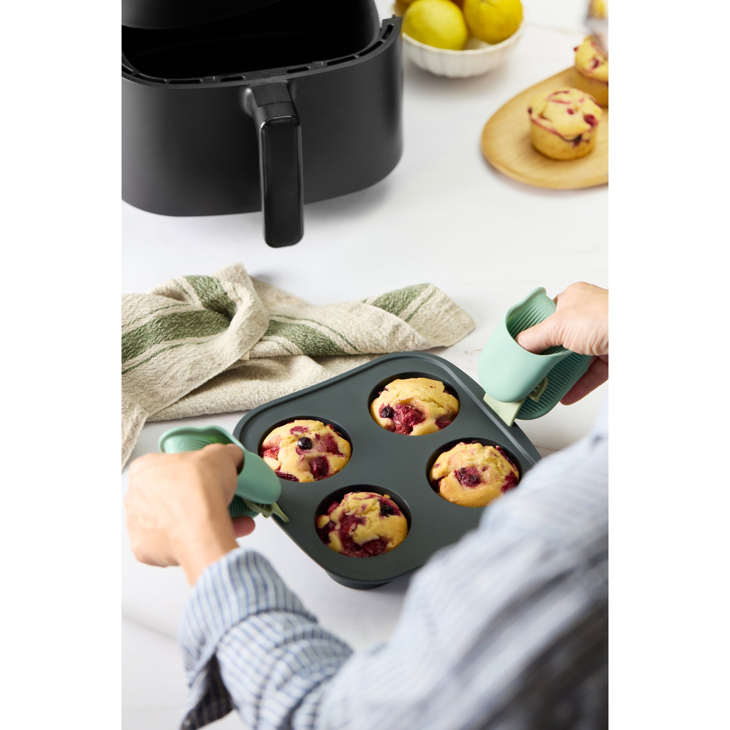 Air fryer Muffins Mould, 4 hole - Grey